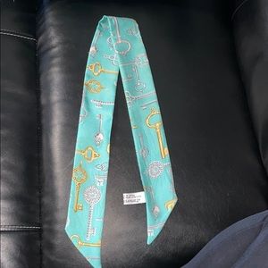 Tiffany blue silk twilly